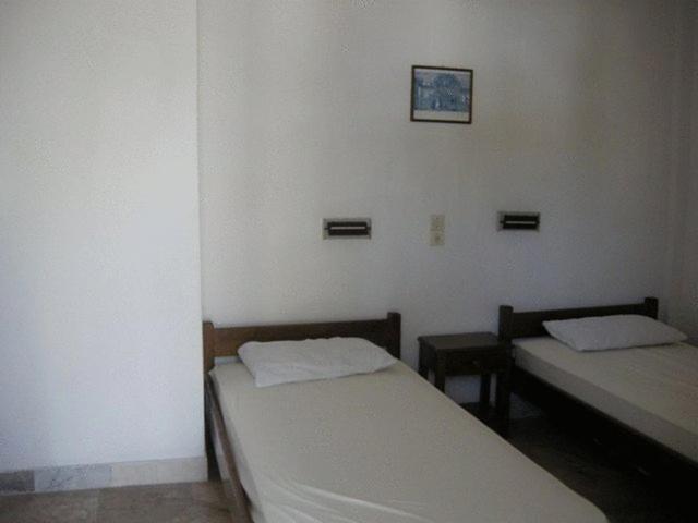 Efrosyni Apartments Agia Marina  Екстериор снимка